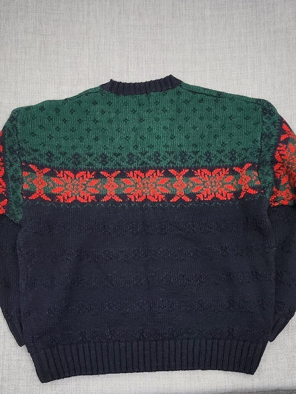 Vintage GAP 100% Wool Chunky Holiday Sweater.  Large - Picture 3 of 6